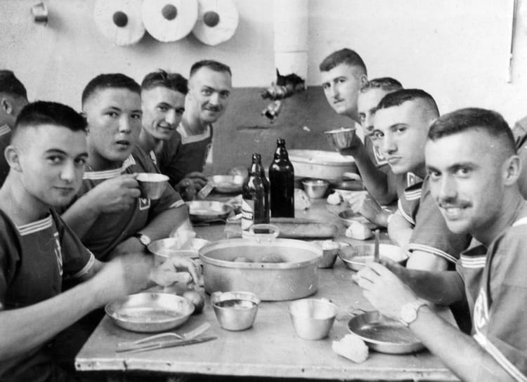 Photo de classe 4 septembre 1959 de 1959, Cfm Hourtin Copains d'avant