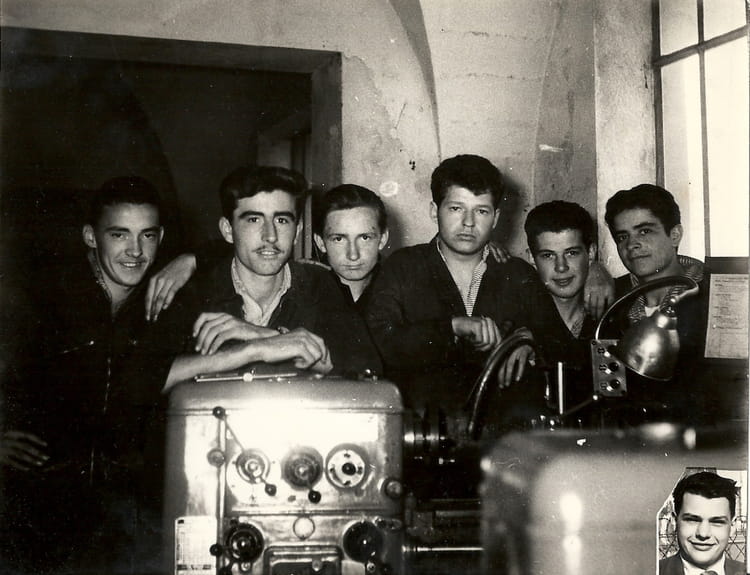 فیلم+کیر+تو+کس Photo de classe 3ième i1 Tourneurs de 1961, LycÉE Professionnel ...