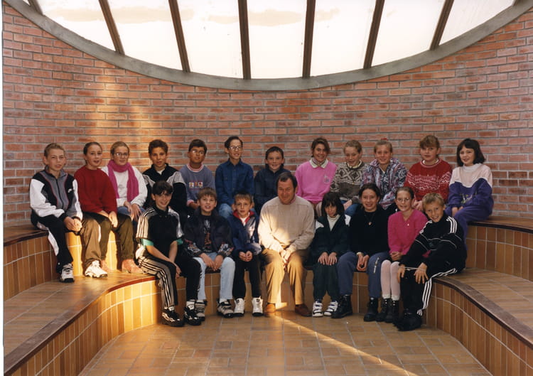 Photo de classe 6 u00e8me A de 1996, COLLEGE ALFRED KASTLER Copains d u0026#39;avant Photo de classe 6 u00e8me A de 1996, COLLEGE ALFRED KASTLER Copains d u0026#39;avant