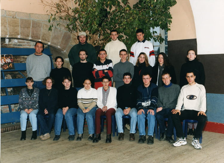 Photo de classe BTS 1999 2000 de 2000, Lycée Technique D