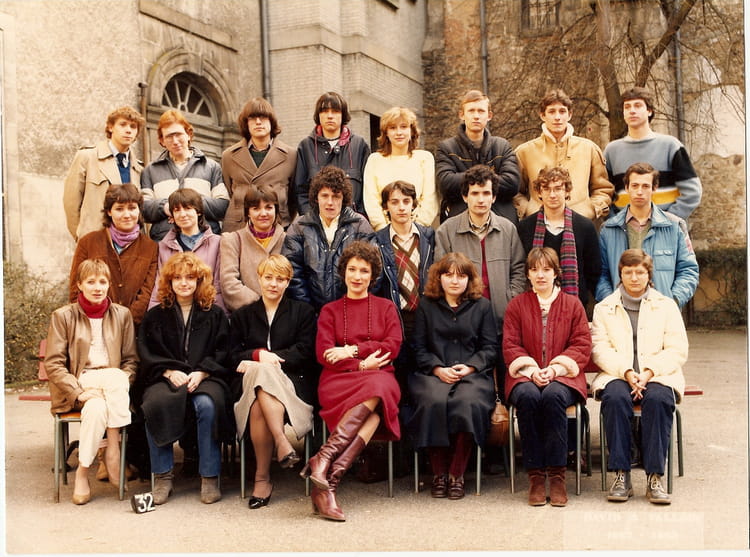 Photo de classe TerminaleA de Lycée Gay Lussac Copains d avant
