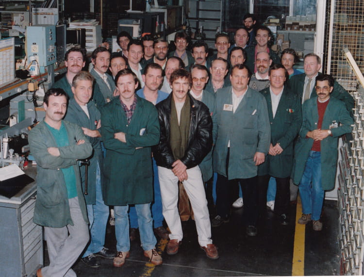 Photo de classe SERVICE MAP Française de Mécanique de 1990, Française De Mécanique Copains d'avant Photo de classe SERVICE MAP Française de Mécanique de 1990, Française De Mécanique Copains d'avant