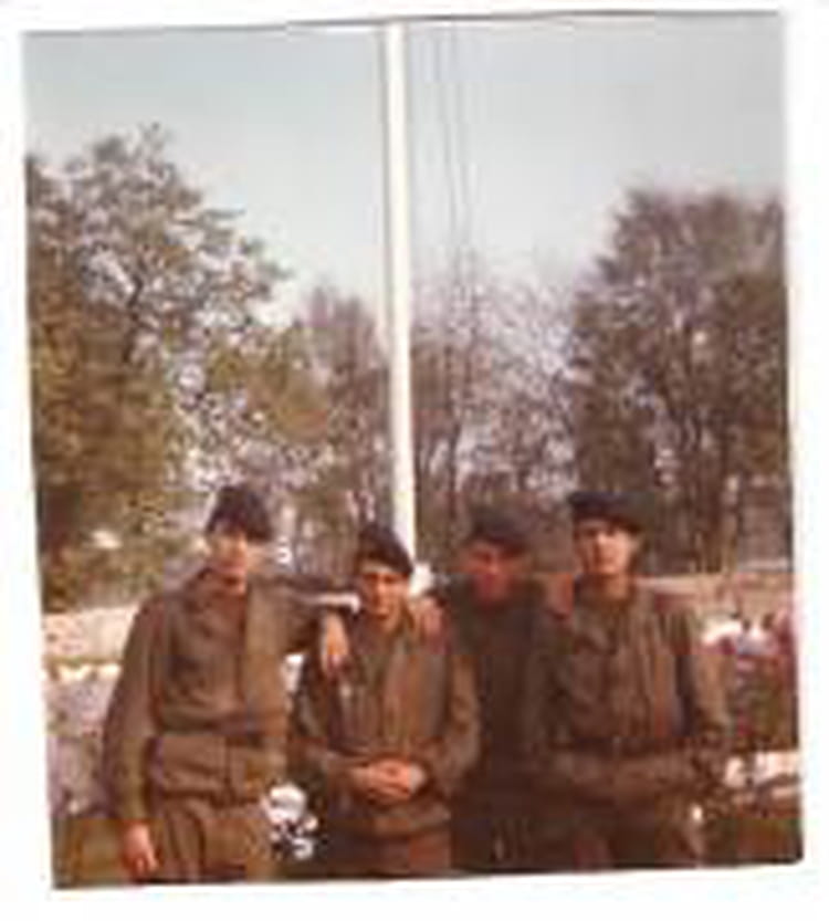 Photo de classe 27 eme ri a dijon de 1973, 27ieme Regiment D'infanterie