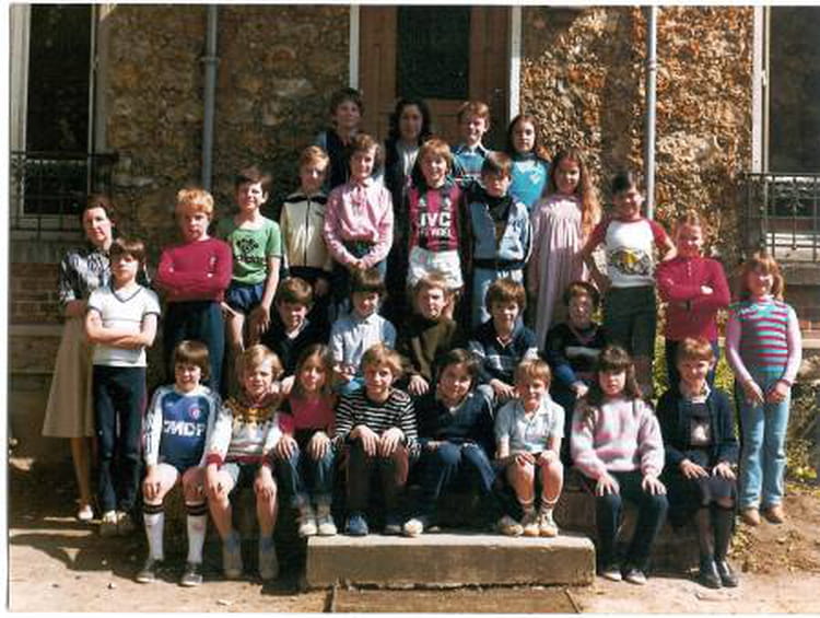 Photo de classe CM1 en 1981 de 1981, Ecole Saintejeanne D'arc