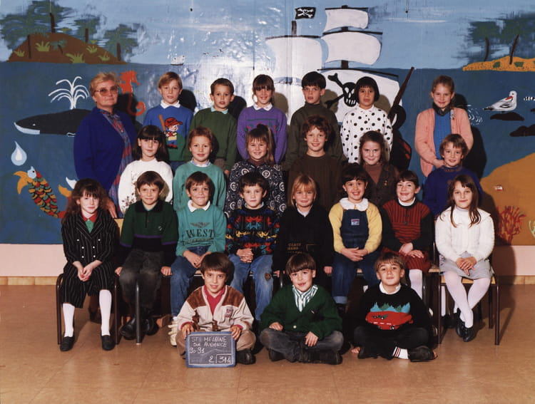 Photo de classe CE1 de 1990, Ecole Armand Brousse (Saint Melaine Sur