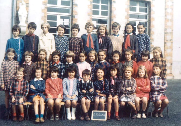 Photo de classe Ecole notre dame de la salette de 1967, Ecole Notre