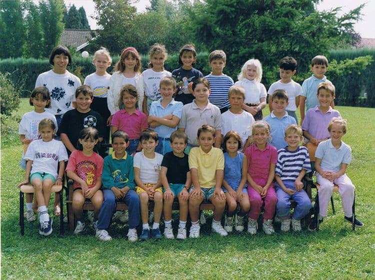 Photo de classe La camille CE2 de 1993, Collège Notredame Du Bon