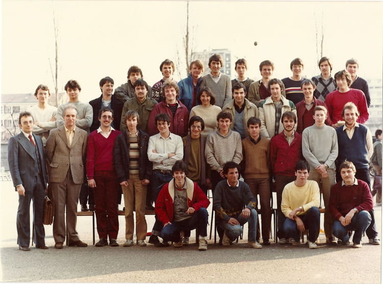 Photo de classe SPE T' de 1984, Lycée La Martinière Monplaisir Copains d'avant