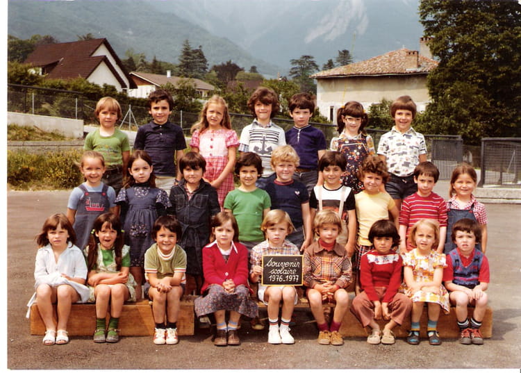 Photo de classe 19761977 de 1976, Ecole Clos Marchand (Saint Ismier