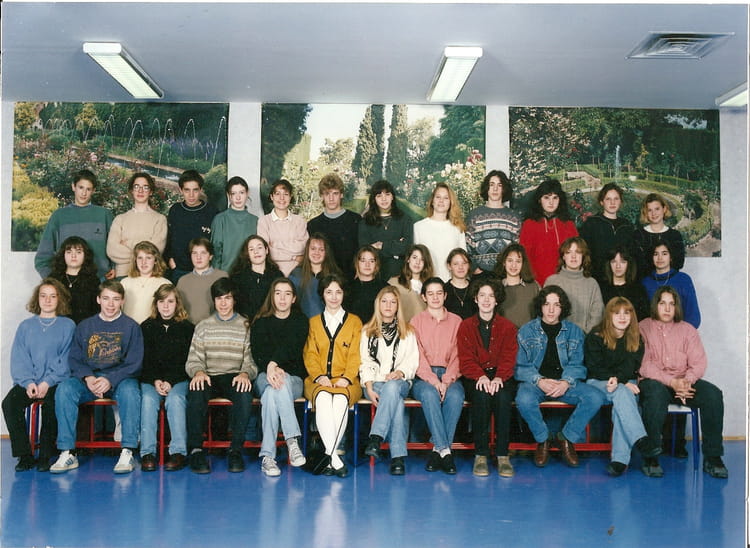 Photo de classe 2nde5 PierrePaul Riquet 1992/1993 de 1992, Lycée Pierre Paul Riquet Copains d Photo de classe 2nde5 PierrePaul Riquet 1992/1993 de 1992, Lycée Pierre Paul Riquet Copains d