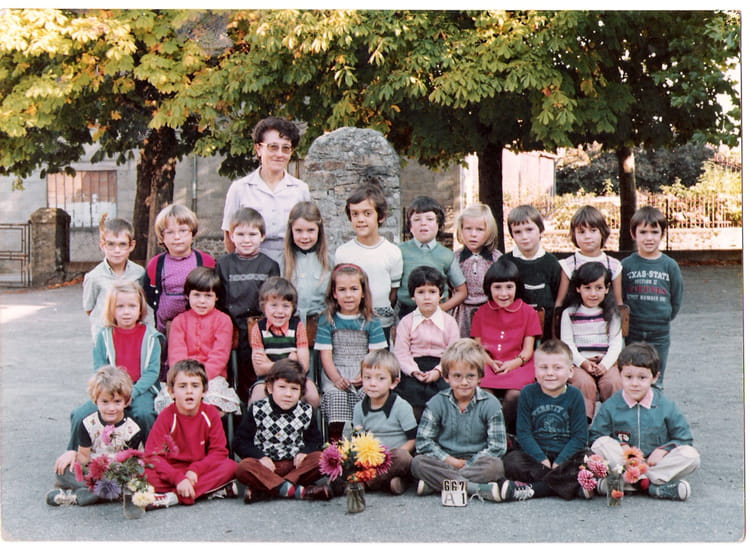 Photo de classe CP de 1980, Ecole Saint Sulpice Les Feuilles (Saint