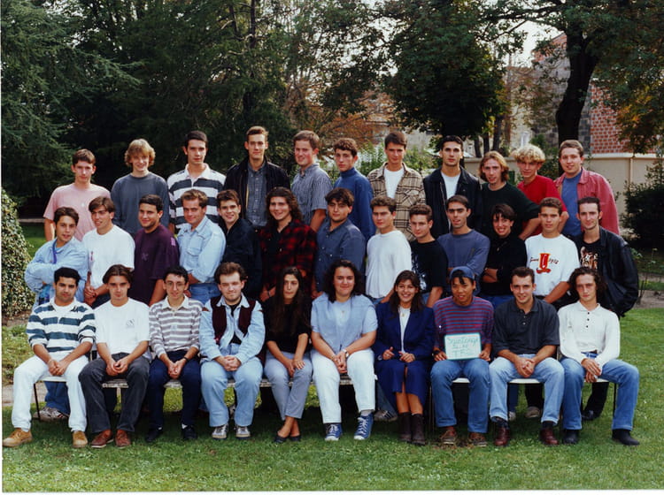 Photo de classe TF2 199495 de 1994, Lycée Technique Privé Sainte