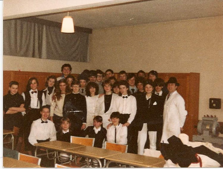 Photo de classe 1ére S de 1984 Lycée Gay Lussac Copains d avant