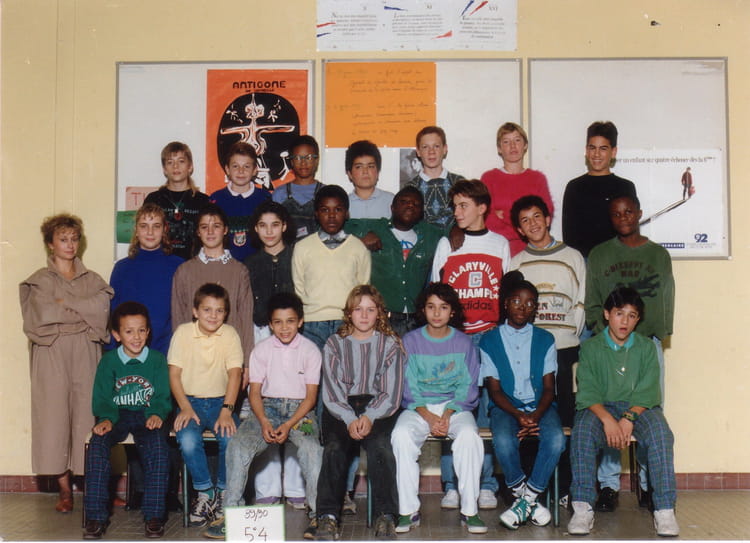 Photo de classe 54 de 1990 Collège Gay lussac Copains d avant