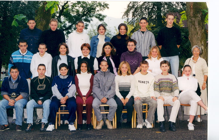 Photo de classe Classe 1° STT 3 de 2001, Itecboisfleur ~ Itec Bois Fleury Photo de classe Classe 1° STT 3 de 2001, Itecboisfleur ~ Itec Bois Fleury