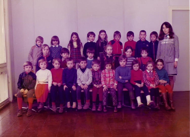 Photo De Classe Paul Langevin Ann e D terminer De 1974 ECOLE PAUL photo-de-classe-paul-langevin-ann-e-d-terminer-de-1974-ecole-paul