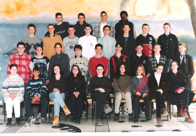 Photo de classe 2nde 2 de 1997/1998 de 1997, Lycée Jean Moulin ...