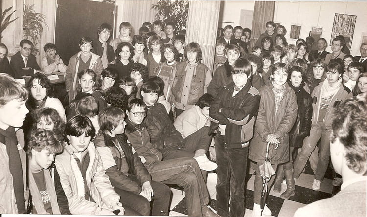 Photo de classe 3e de 1982, COLLEGE VINCENT VAN GOGH - Copains d'avant