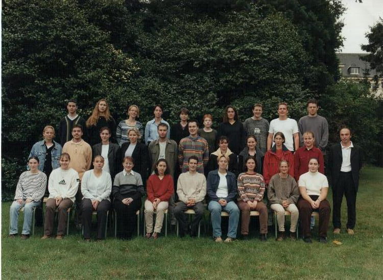 Photo de classe BTS AG PME PMI 1999-2000 de 1999, Lycée Notre Dame Des ...