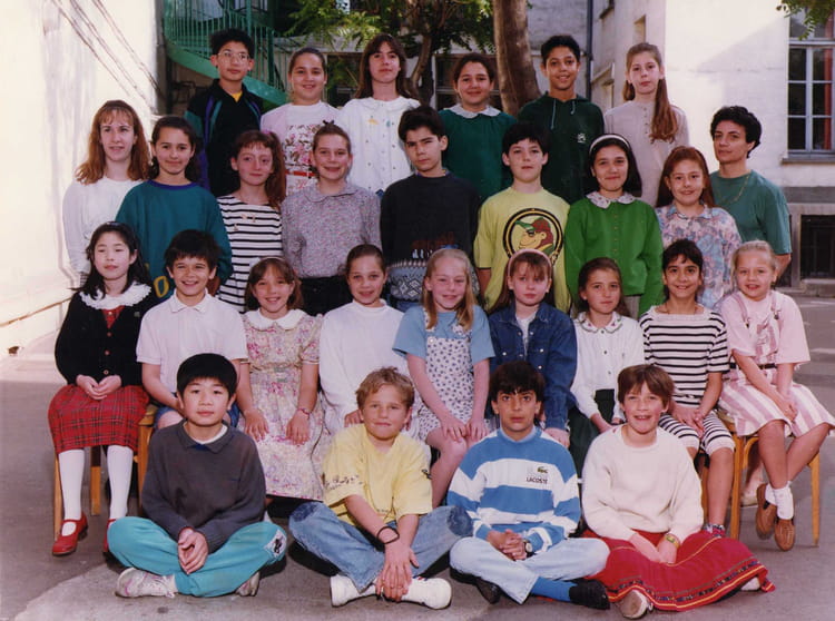 Photo de classe CM2 de 1990, ECOLE SAINTE MARGUERITE Copains d'avant