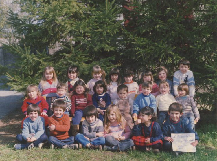 Photo de classe Maternelle de 1986, Ecole Du Lavoir (Saint Hilaire Le