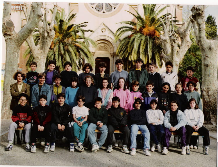 Photo de classe 6eme E de 1993, Collège Saintlouis De Gonzague Copains d'avant