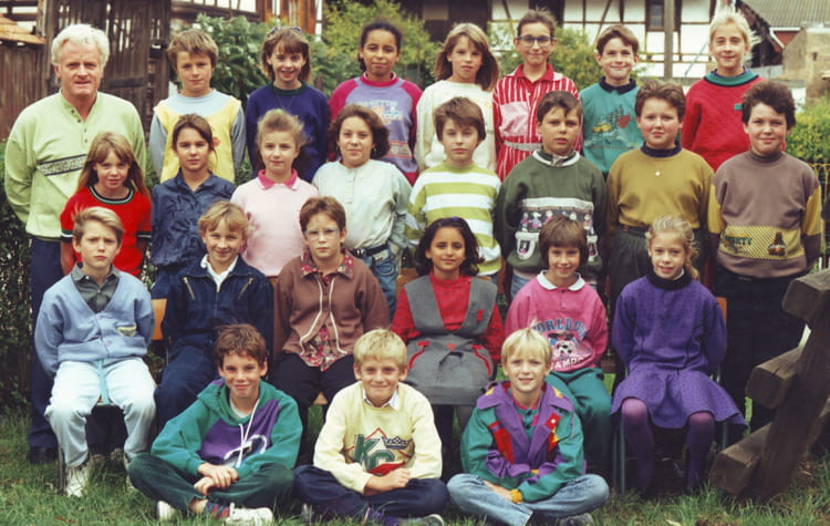 Photo de classe CM2 de 1990, ECOLE PRIMAIRE - Copains d'avant