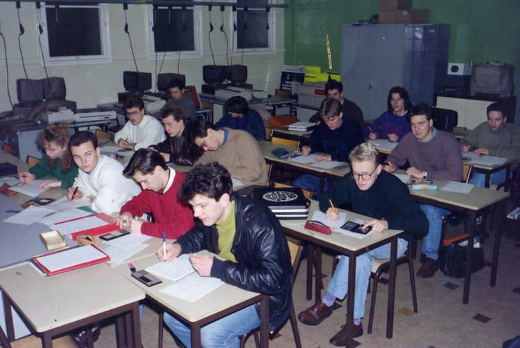 Photo de classe 2éme année BTS TC de 1989, Lycée Carnot - Copains d'avant