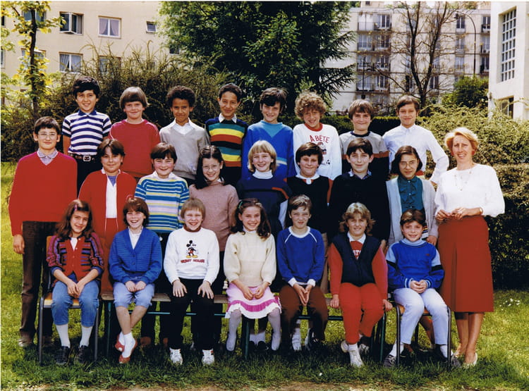 photo-de-classe-cm1-de-1984-ecole-yves-le-coz-copains-d-avant