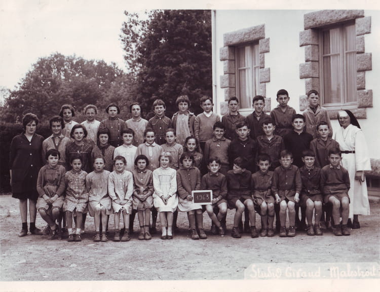 Photo de classe Ecole Notre Dame De Lourdes 1963 de 1963, Ecole Notre