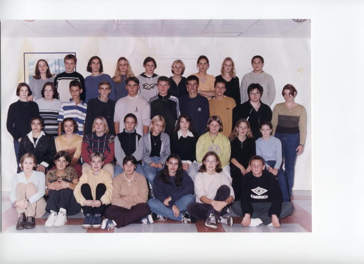 Photo de classe Seconde 4 de 1999, Lycée Michel Anguier - Copains d'avant