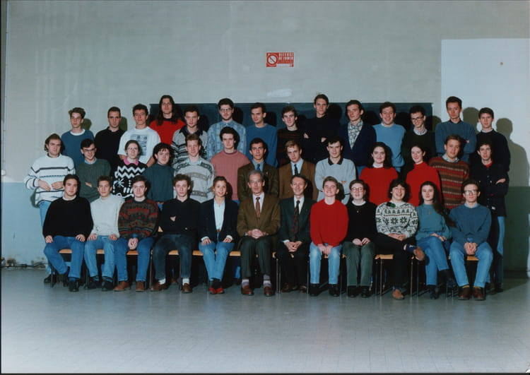 Photo de classe Spé M' de 1993, Lycée Corneille Copains d'avant