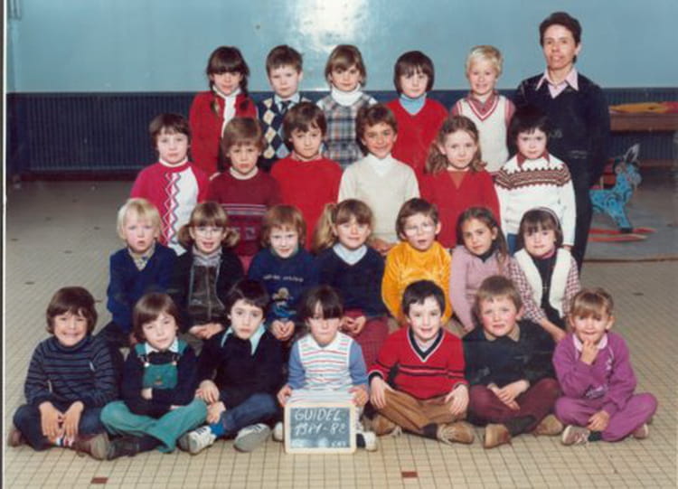 Photo de classe Notre dame des victoires de 1981, ECOLE NOTRE DAME DES