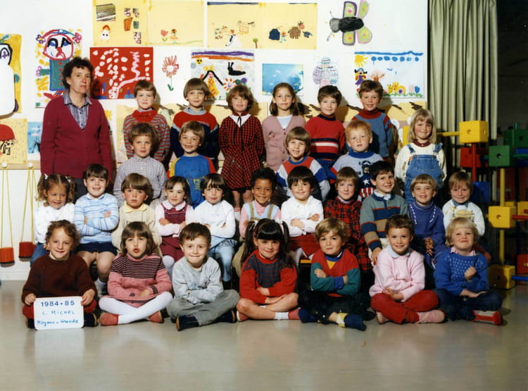 Photo de classe Moyens Grands de 1984, ECOLE LOUISE MICHEL - Copains d ...