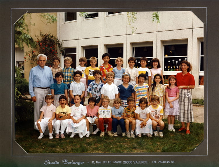 Photo de classe CE1 de 1985, ECOLE SAINTE MARIE - Copains d'avant