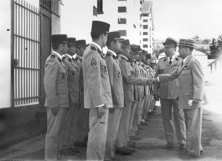 Armée de terre - Ecole A.B.C, HUSSEIN - DEY, bleu, émail, dos guilloché
