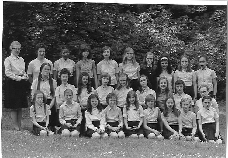 Photo de classe 6èB de 1973, Institut Saintefamille Copains d'avant