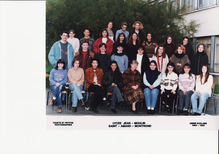 Photo de classe PREMIERE L 2 de 1993, Lycée Jean Moulin - Copains d'avant