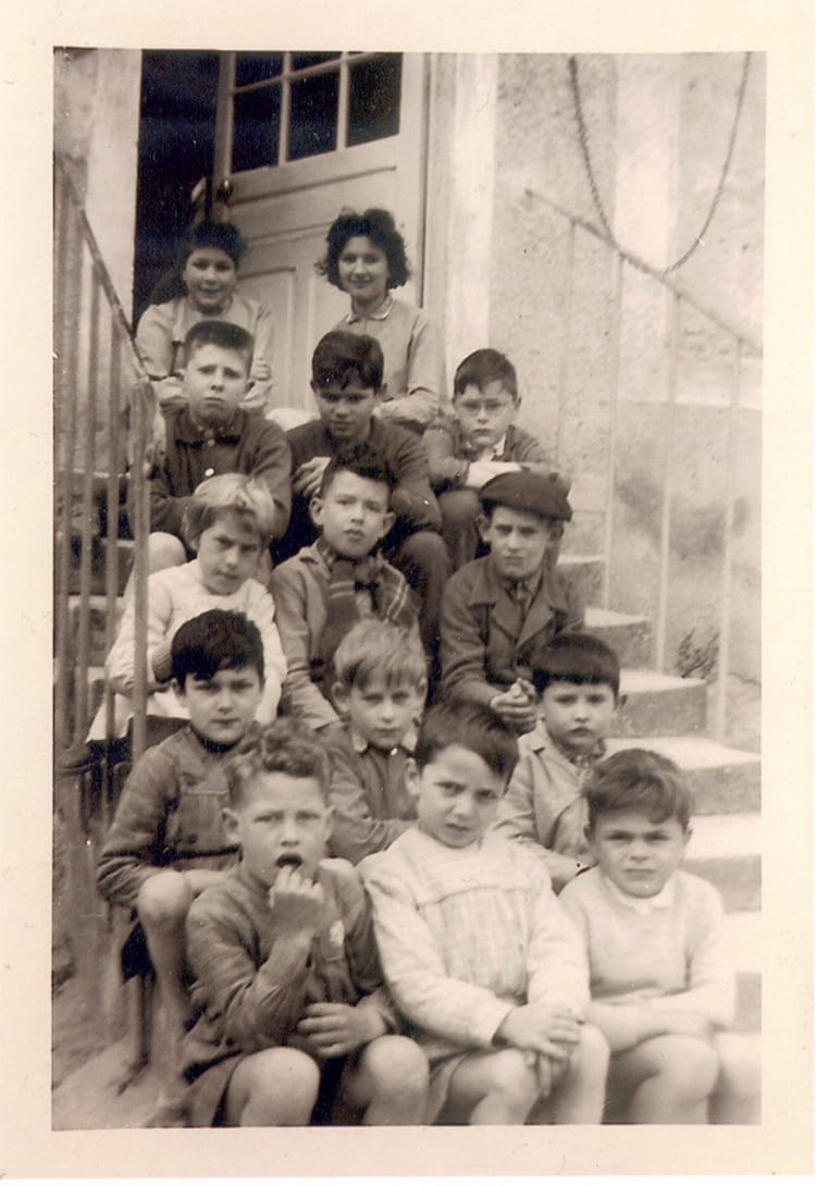 Photo de classe Vers 1961 de 1961, Ecole De La Grande Vallee (Puiselet
