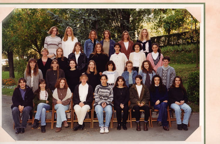 Photo de classe 1re STT de 1995, Lycée Laure Gatet - Copains d'avant