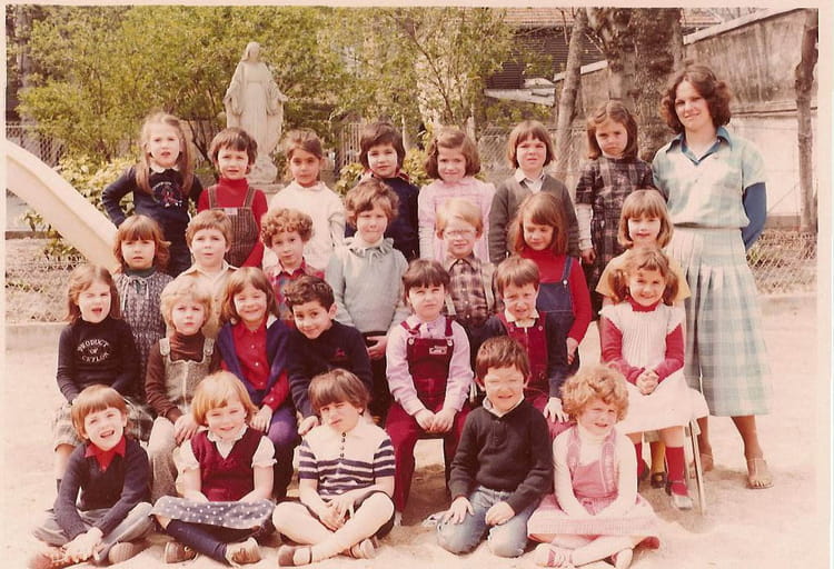 Photo de classe CP de 1979, école Sainte Louise Copains d'avant
