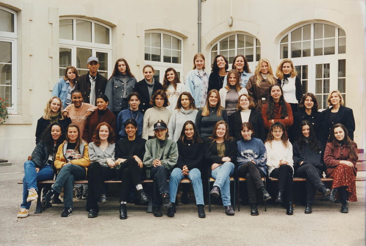 Photo de classe Terminale STT de 1996, Lycée Jeanne D'arc - Copains d'avant