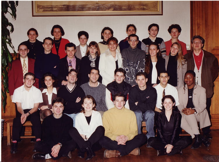 Photo de classe Bts action co de 1996, Institution Saint-alyre ...