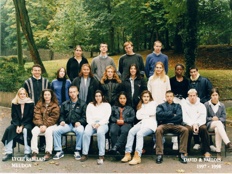 Photo de classe Terminale STT de 1997, Lycée Rabelais - Copains d'avant
