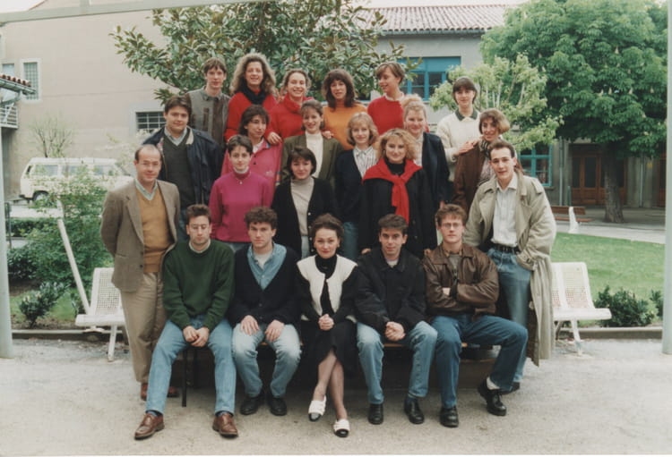 Photo de classe BTS FORCE DE VENTE de 1990, Lycée Privé Jeanne D'arc ...