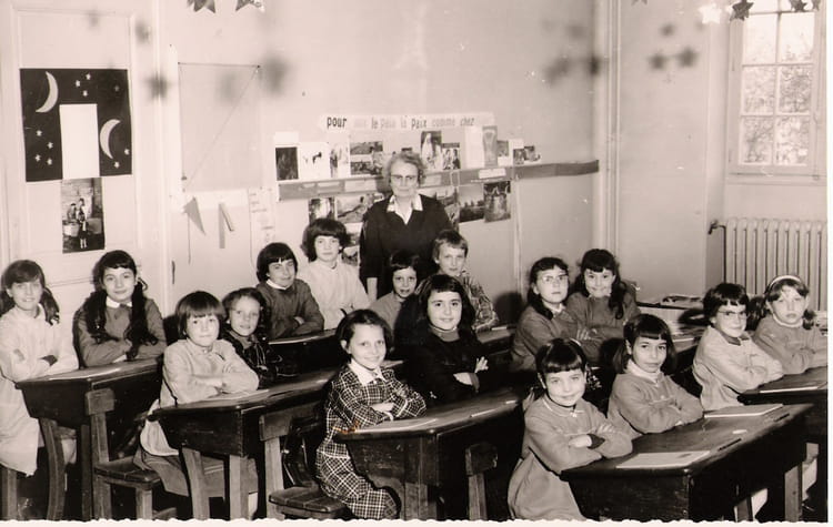 Photo de classe Ce2 de 1966, ECOLE SAINTE MARIE - Copains d'avant