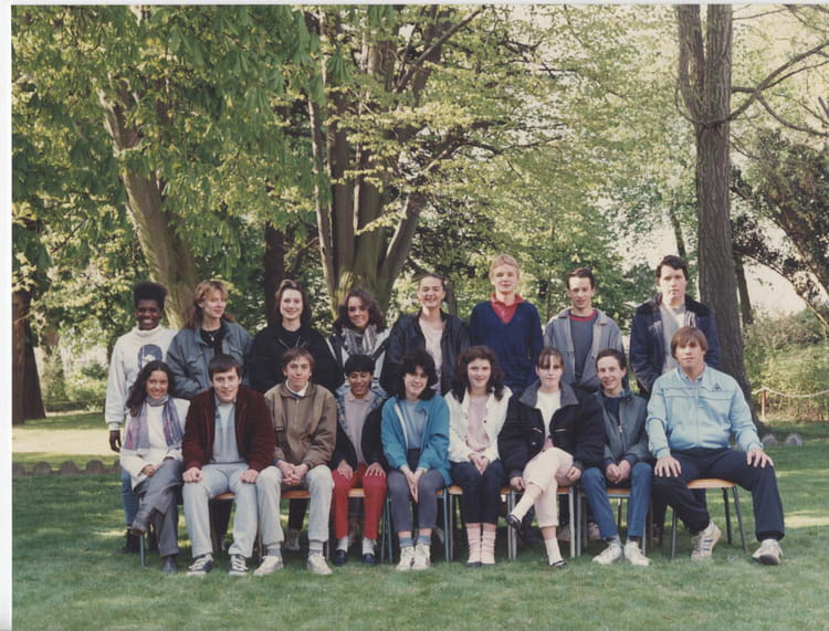 Photo de classe SFA de 1985, Lycée Professionnel Saintfrancois D