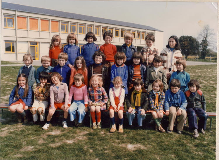 Photo de classe C.P. de 1975, Ecole Primaire (Saint Andre Des Eaux
