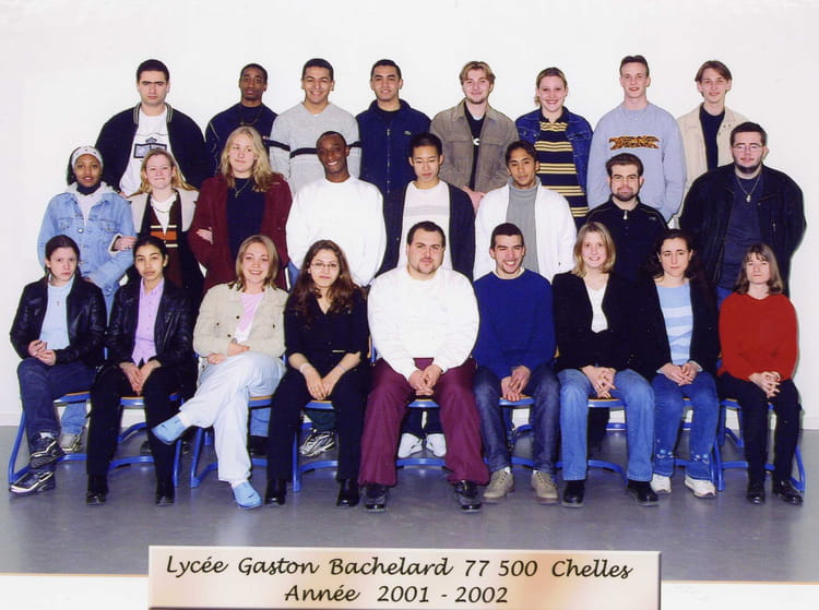 Photo de classe BTS COMPTA 1 ANNEE de 2001, Lycée Gaston Bachelard ...
