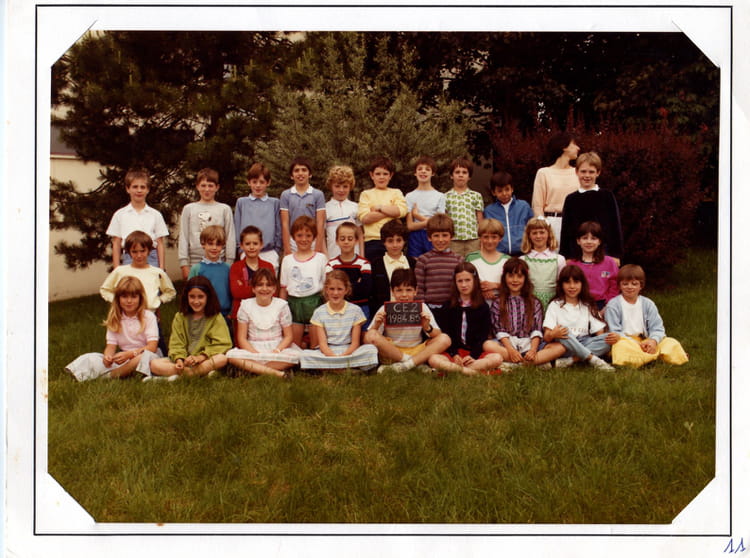 Photo de classe CE2 de 1984, ECOLE MICHEL ORDENER Copains d'avant